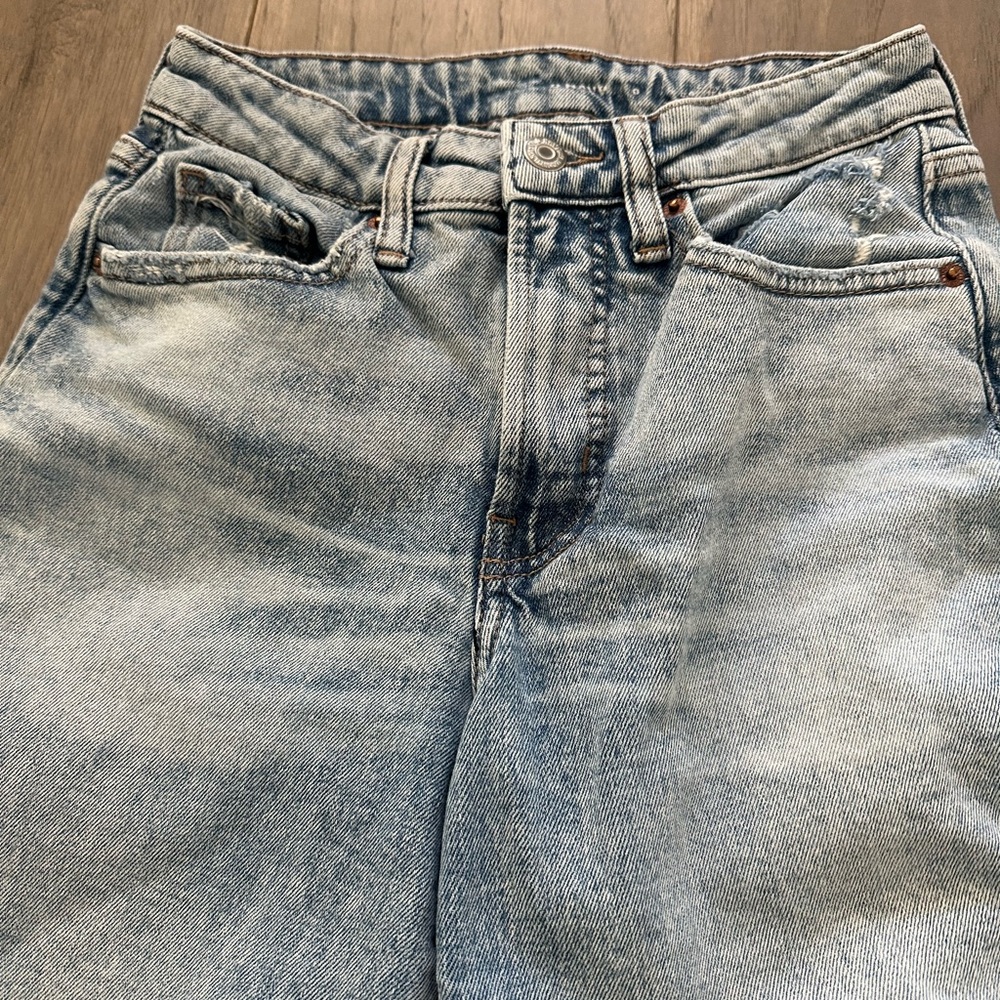 Old Navy OG Straight Classic Blue Jeans Women's - Picture 4 of 8